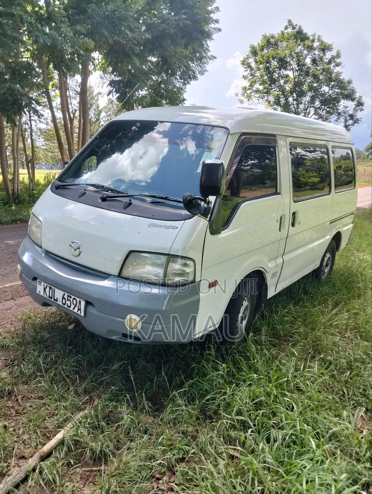 Mazda Bongo 2013 White