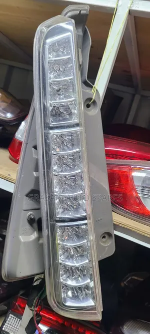 Toyota Isis 2012 Backlight