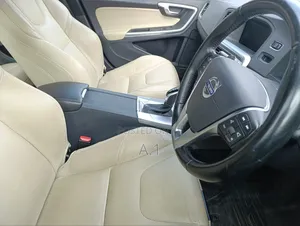 Volvo V60 2018 Blue