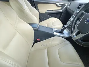 Volvo V60 2018 Blue