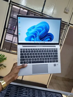 Laptop HP EliteBook 840 G7 8GB Intel Core i7 SSD 256GB