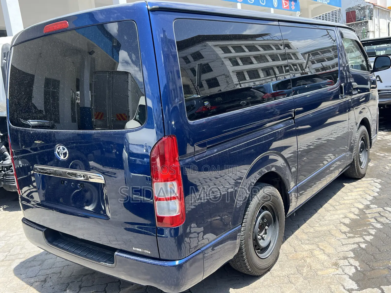 Toyota HiAce 2019 Blue