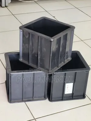 Quality Plastic Cube Moulds