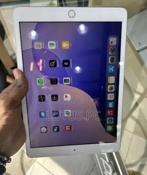 Apple iPad 10.2 (2019) 32 GB Silver