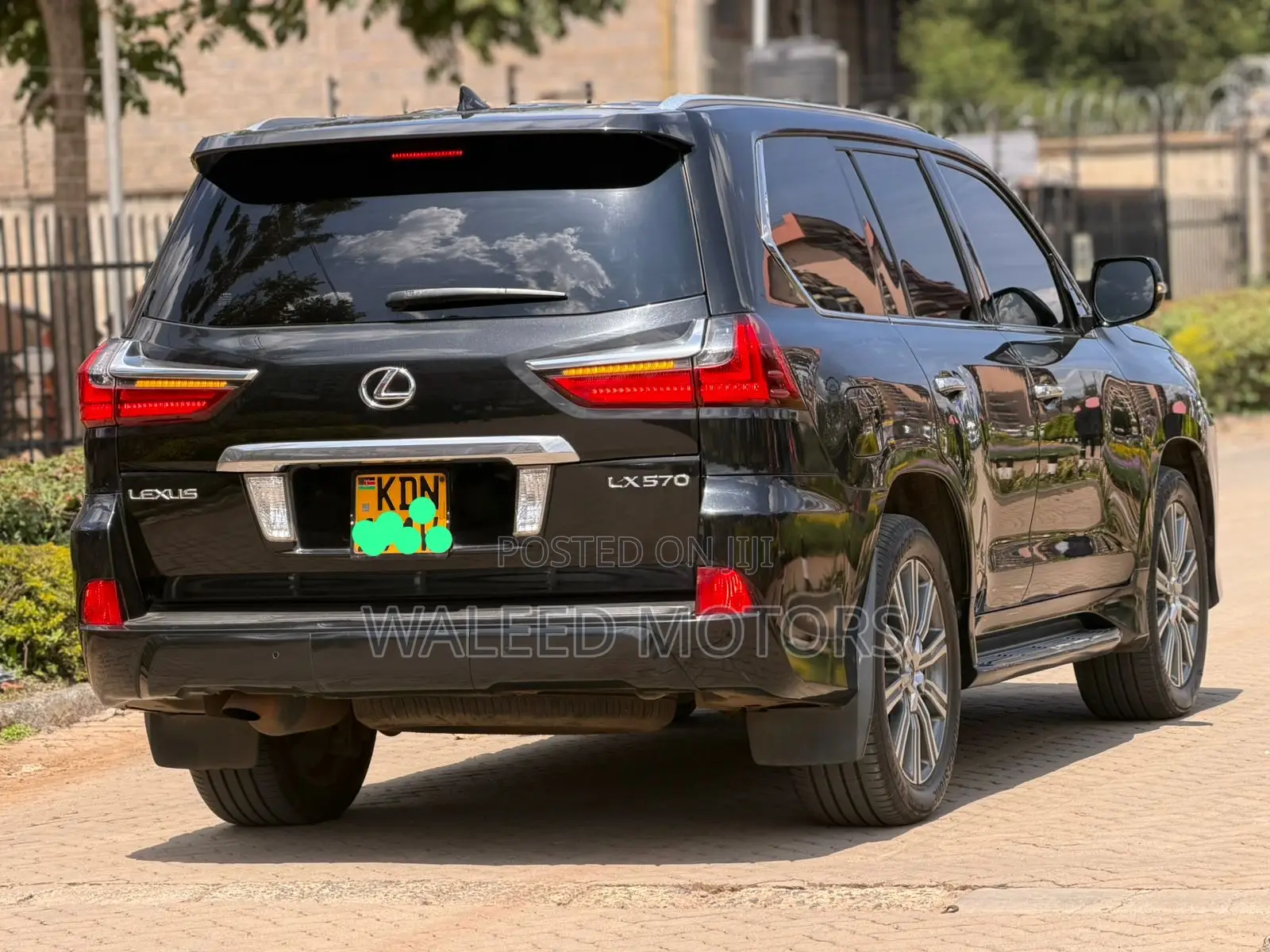 Lexus LX 2016 Black
