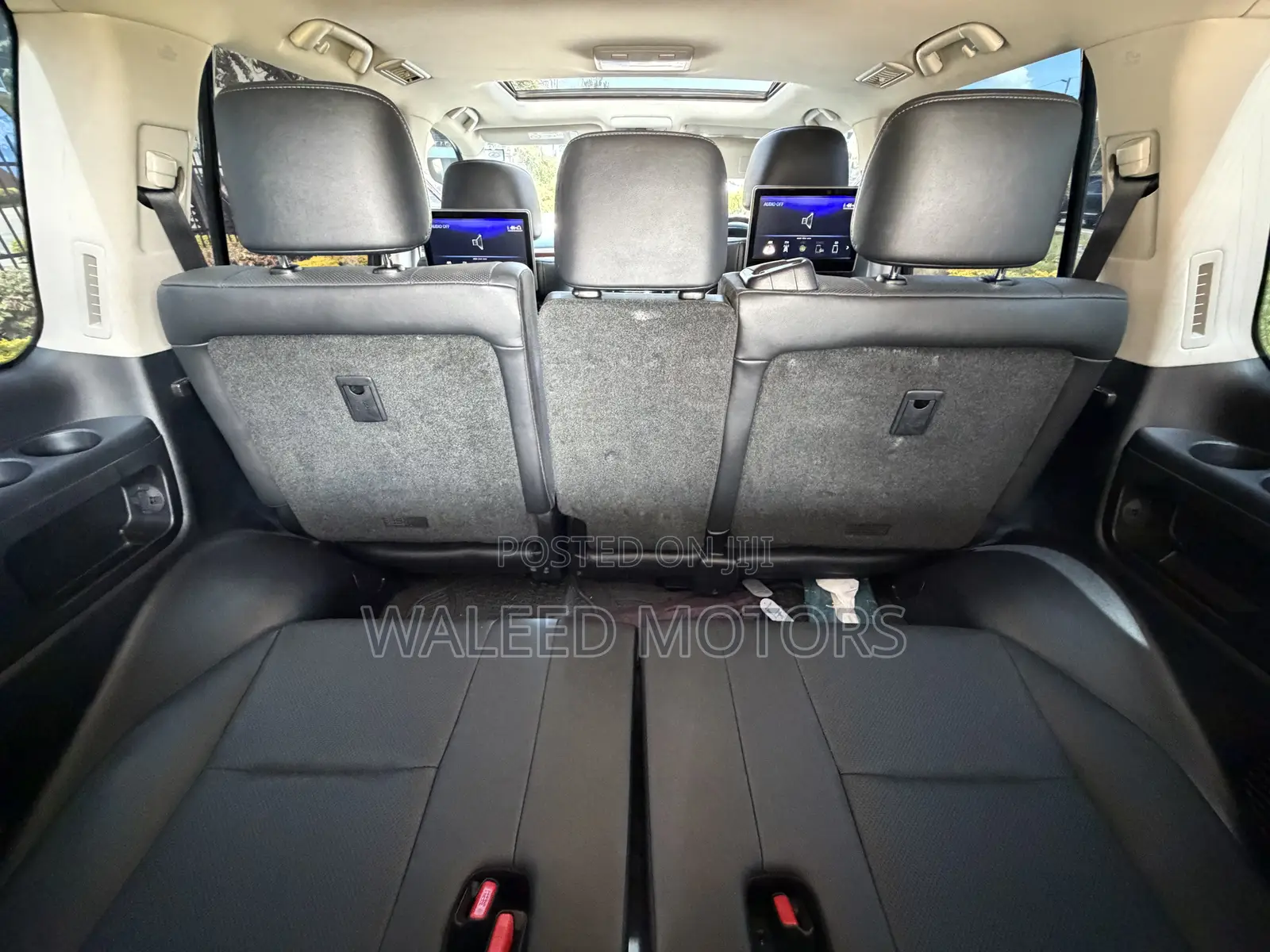 Lexus LX 2016 Black