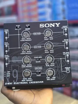 Sony X9 3 Way Digital Audio Crossover With Subwoofer Level Bass Knob