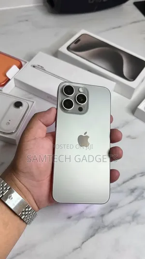 New Apple iPhone 15 Pro Max 256 GB Gray