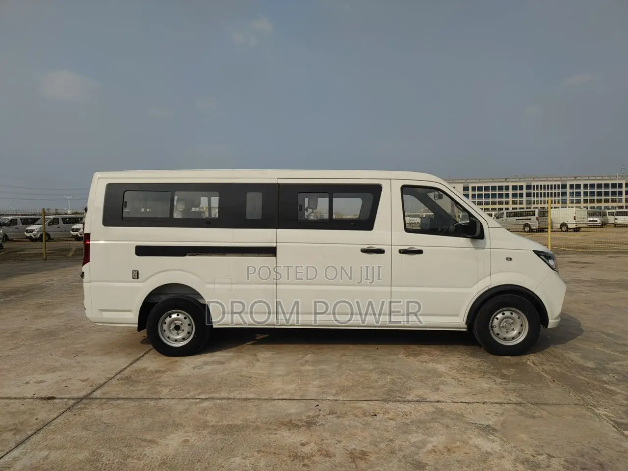 New Bus 2025 White