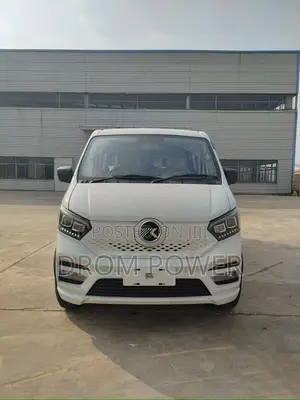 New Bus 2025 White