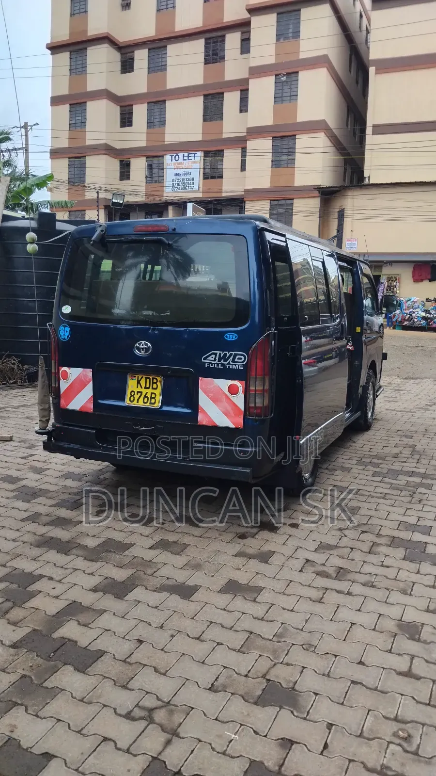 Toyota HiAce 2013 Blue