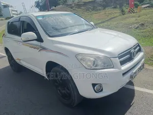 Toyota RAV4 2012 White