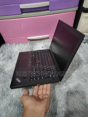 New Laptop Lenovo ThinkPad X270 8GB Intel Core i5 SSD 256GB
