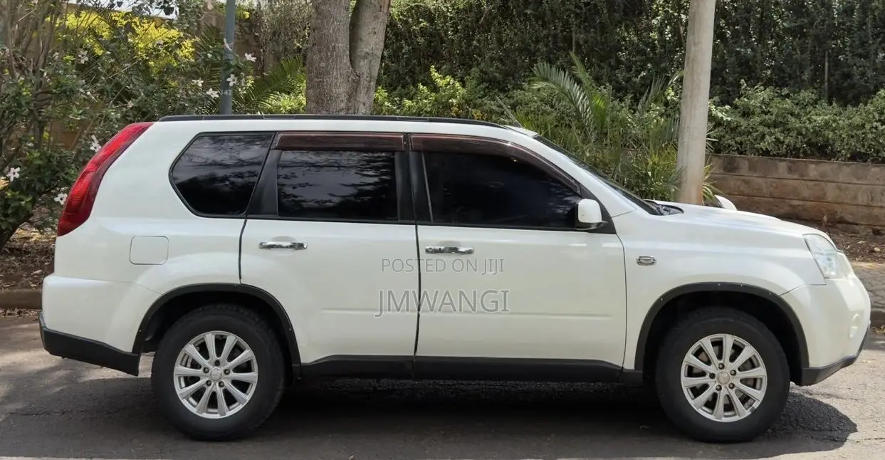 Nissan X-Trail 2013 White
