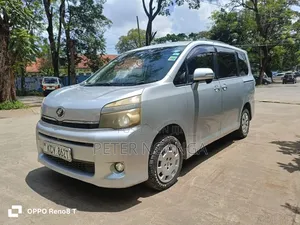 Toyota Voxy 2013 Gray
