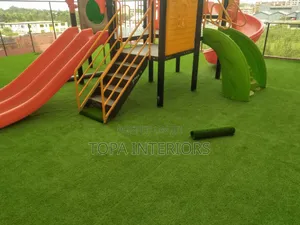 Kid Friendly Water Resistant Artificial Outdoor School Floor Carpets