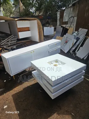 White Golden Tv Stand +Metallic Stand