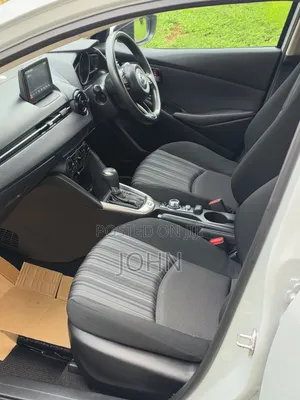 Mazda 2 2020 Silver