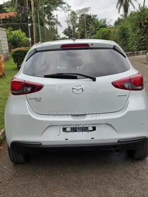Mazda 2 2020 Silver
