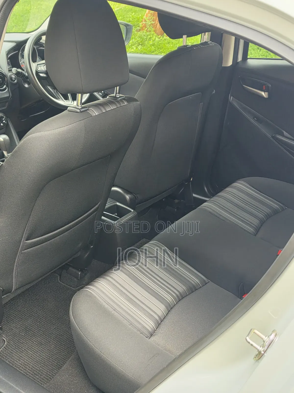 Mazda 2 2020 Silver
