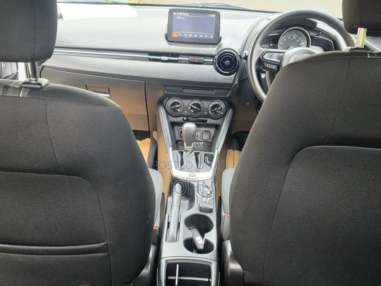 Mazda 2 2020 Silver