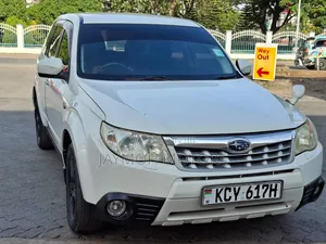 Subaru Forester 2013 Pearl