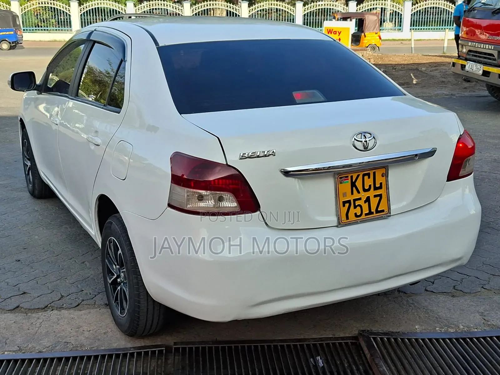 Toyota Belta 2011 White