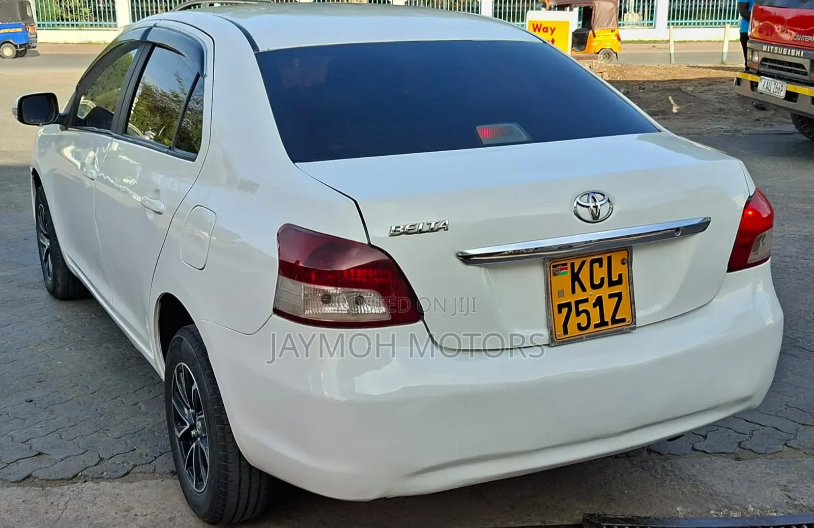 Toyota Belta 2011 White