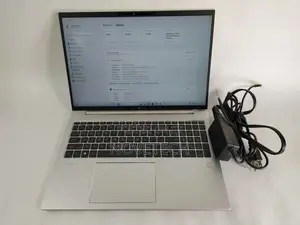 New Laptop HP EliteBook 860 G9 8GB AMD Ryzen 5 SSD 512GB