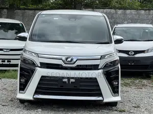 Toyota Voxy 2019 White