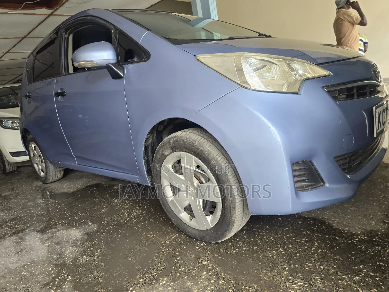 Toyota Ractis 2012 Blue