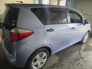 Toyota Ractis 2012 Blue