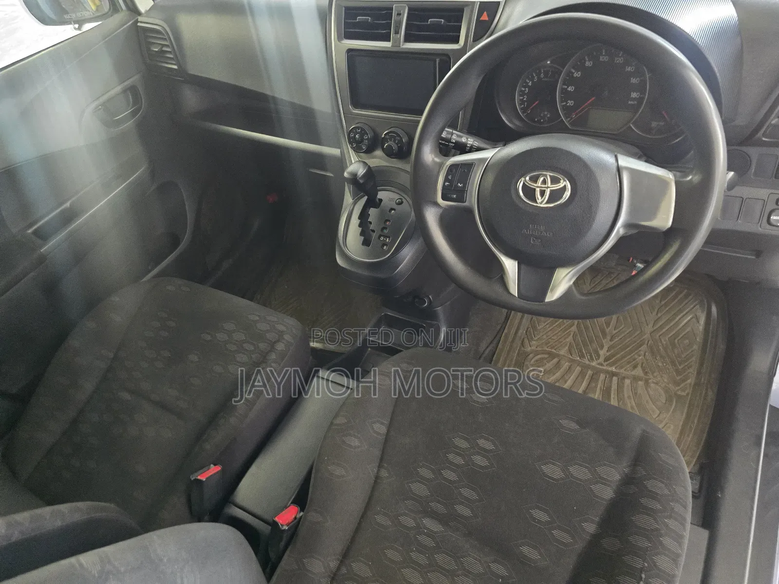 Toyota Ractis 2012 Blue