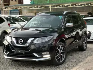 Nissan X-Trail 2.0 Petrol FWD 2018 Black