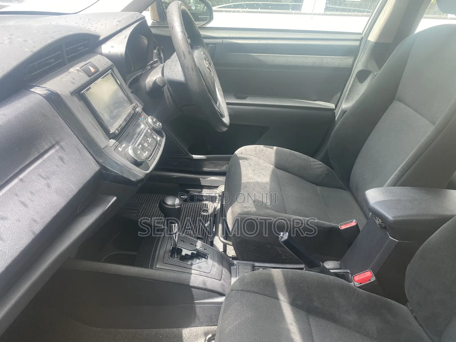 Toyota Axio 2019 Silver