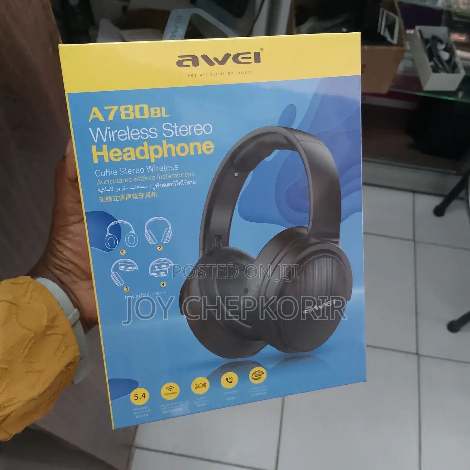 Awei A780bl Is a Foldable Wireless Bluetooth Over‐Ear Headphone