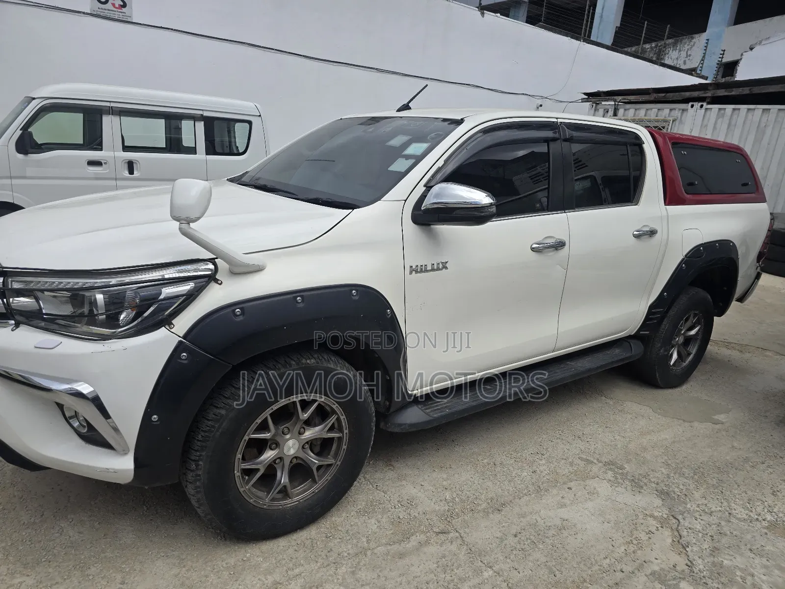 Toyota Hilux 2018 White