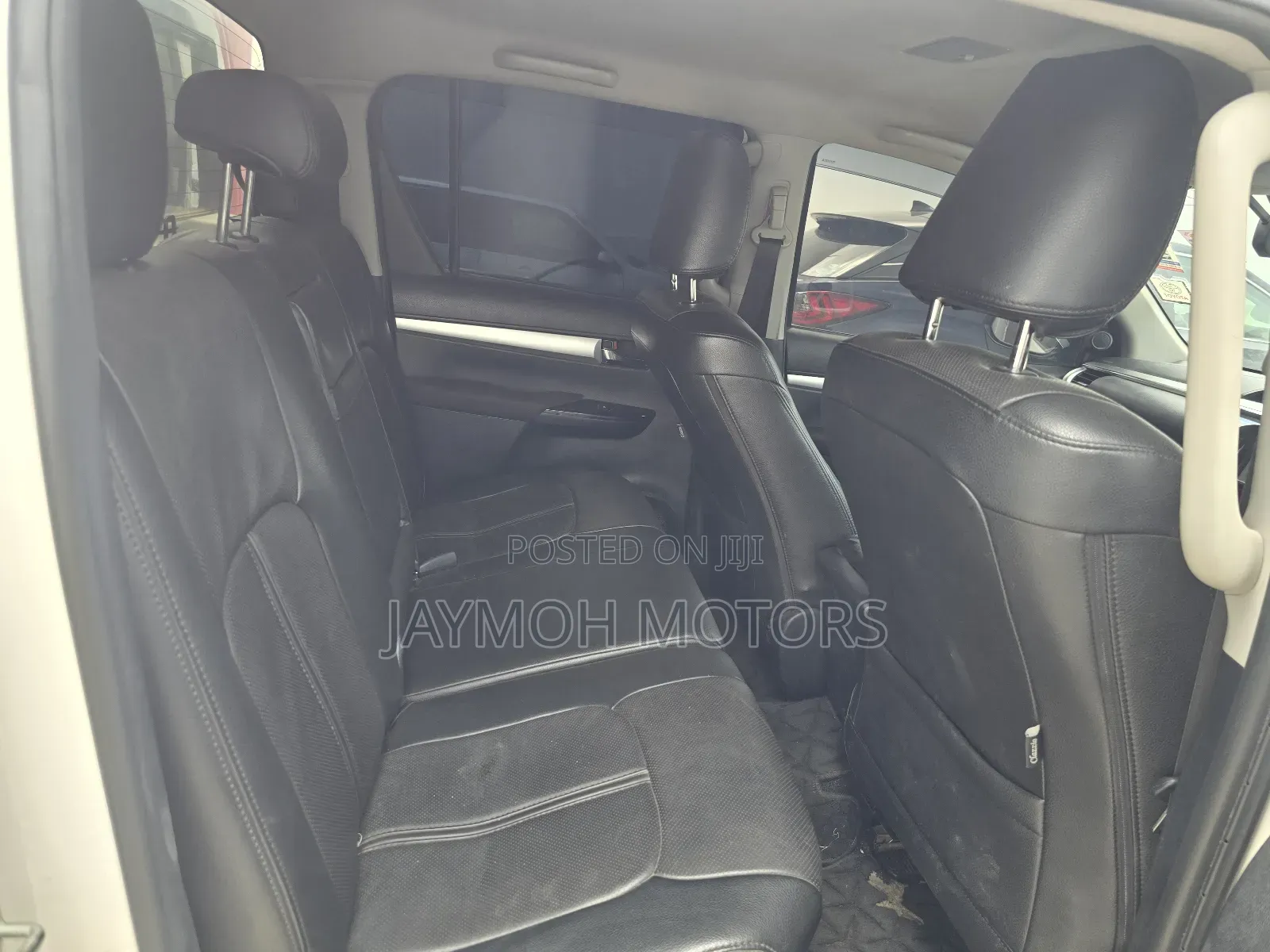 Toyota Hilux 2018 White