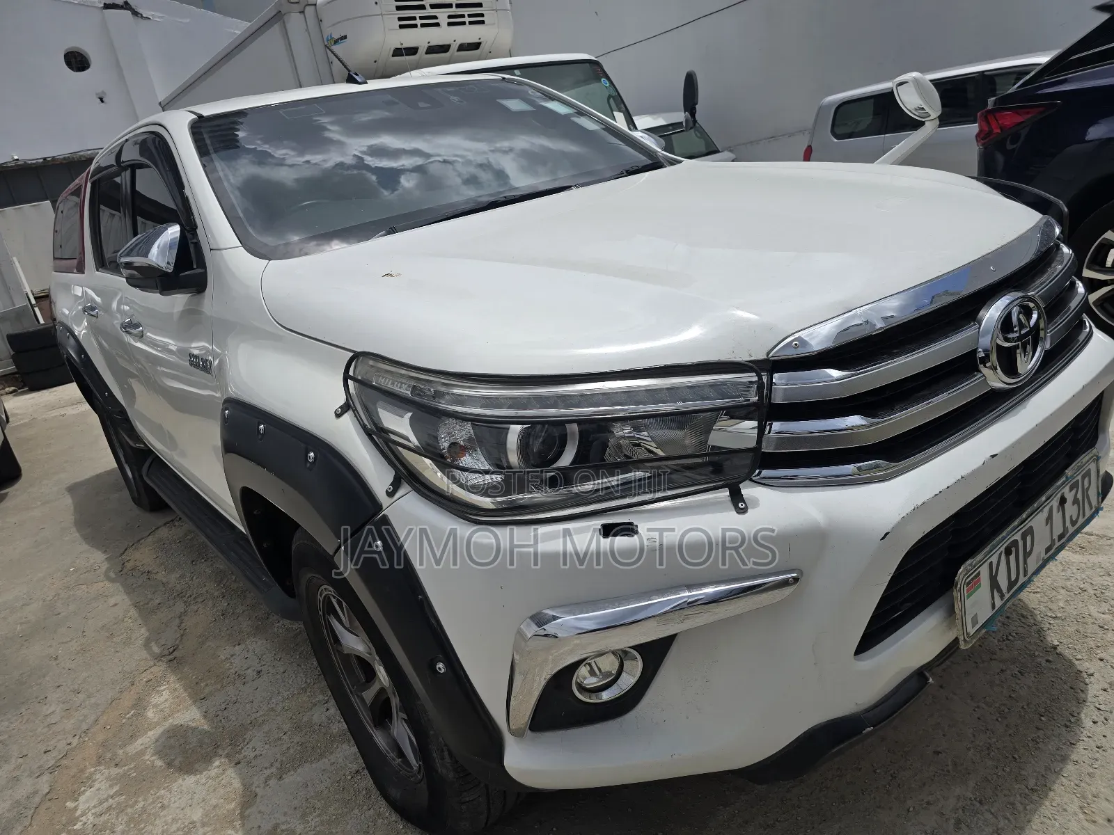 Toyota Hilux 2018 White