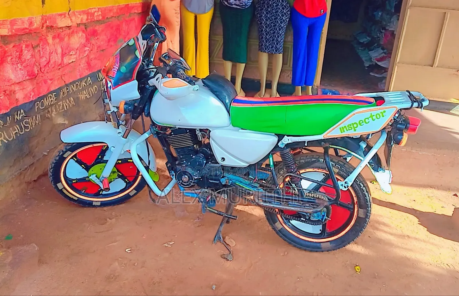 Bajaj Boxer 150 UG 2021 White
