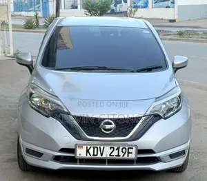 Nissan Note 2018 Silver