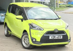 Toyota Sienta 2016 Yellow