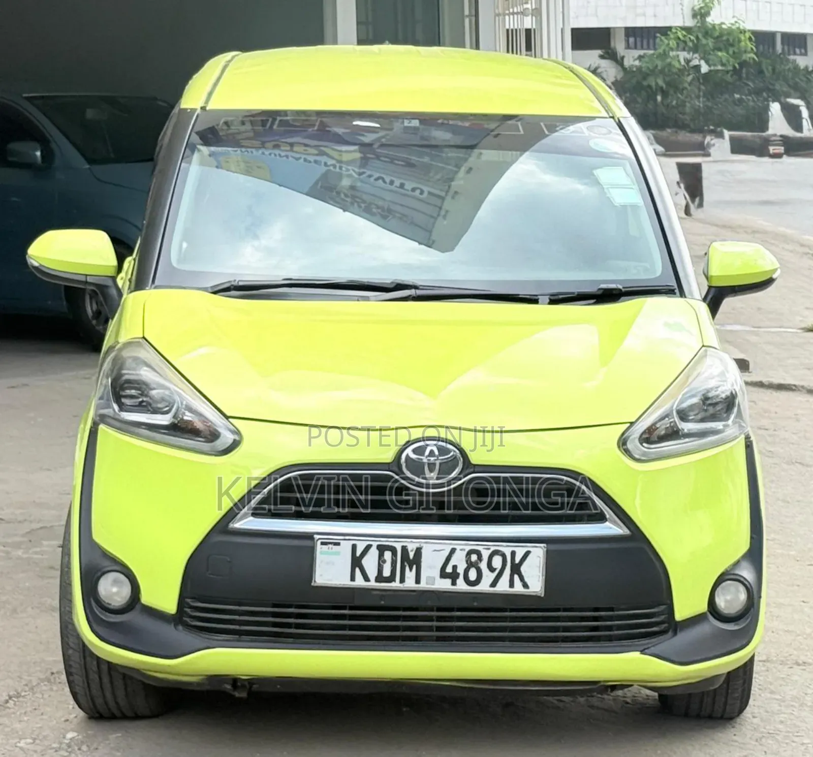 Toyota Sienta 2016 Yellow