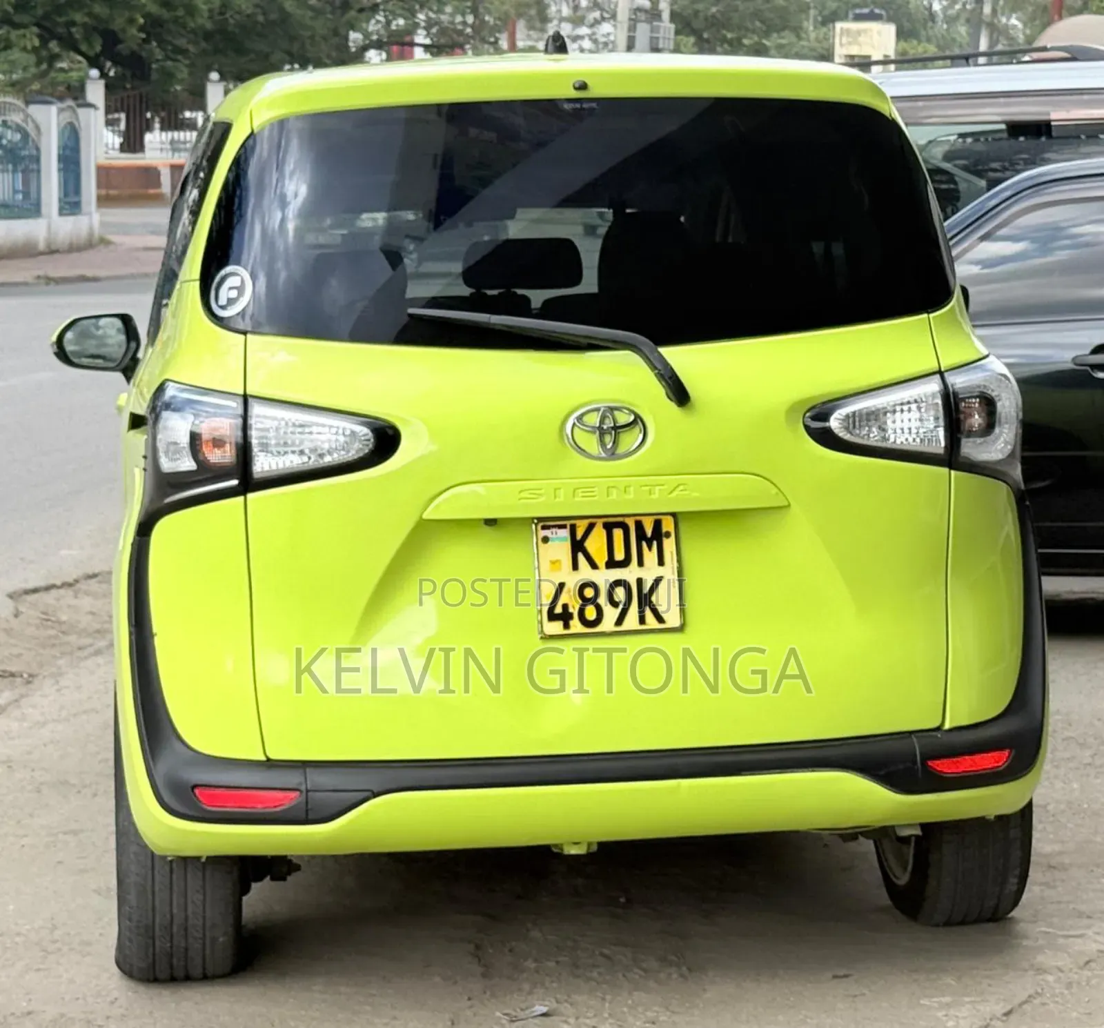 Toyota Sienta 2016 Yellow