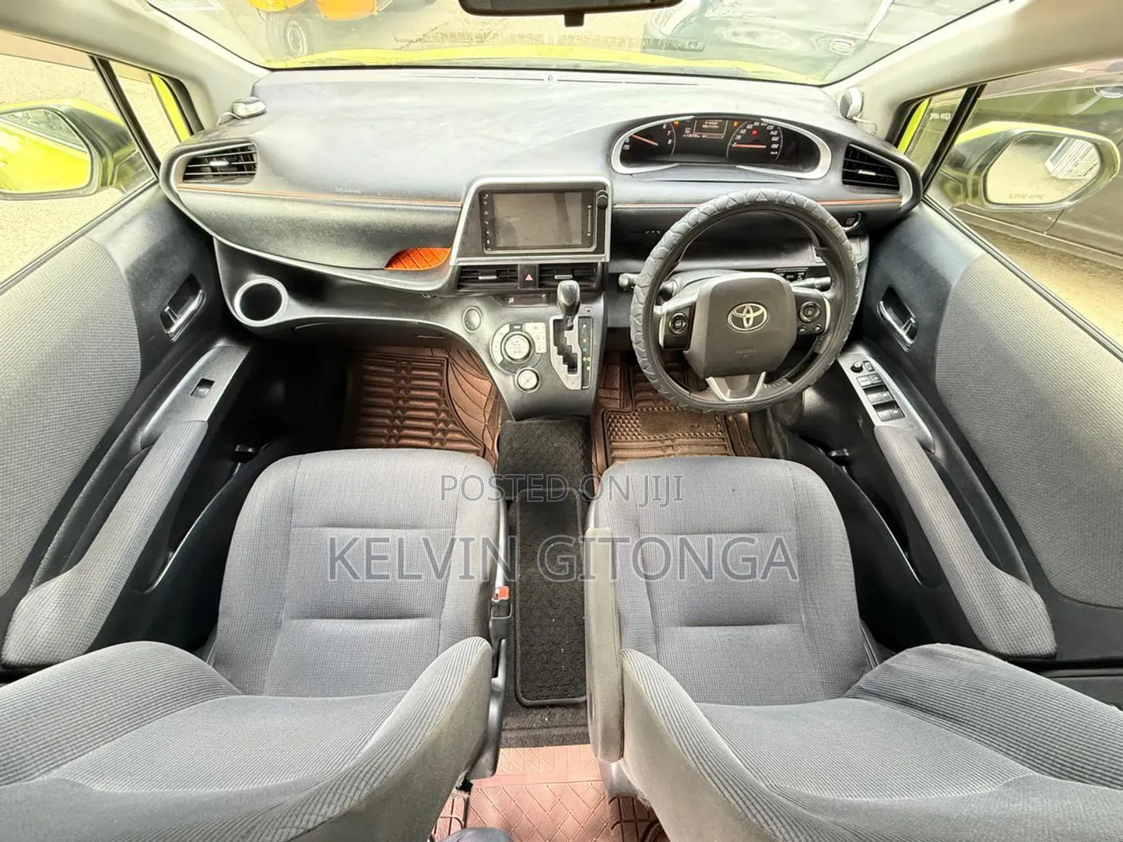 Toyota Sienta 2016 Yellow