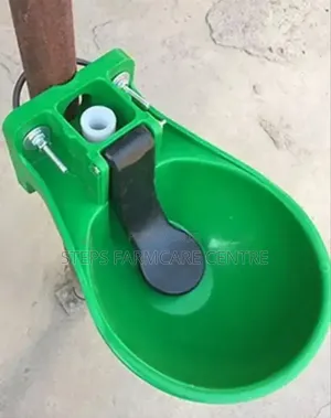 Wholesaling Plastic Cow Drinkers