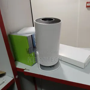 Mini White Projector With Resolution