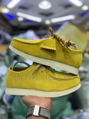 Clark’S Original Wallabies “Gold