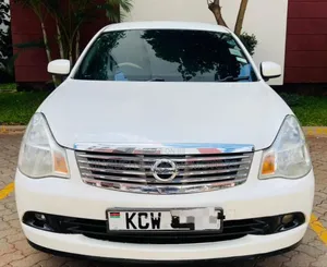 Nissan Bluebird 2012 White