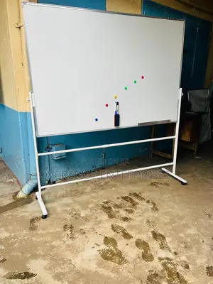 Meeting Whiteboards With Movable Stand